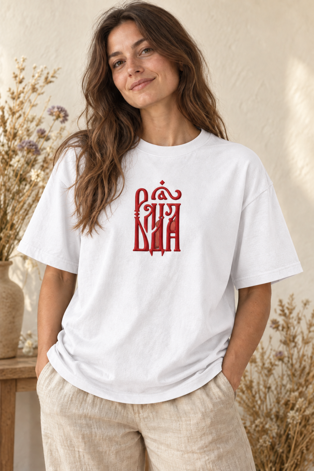 Футболка с вышивкой «Влада»