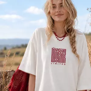 Футболка с вышивкой «Шопоголик limited»